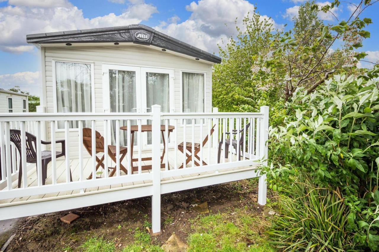 Готель Beautiful 6 Berth Caravan With Decking At Southview Holiday Park Ref 33024O Скегнесс Екстер'єр фото