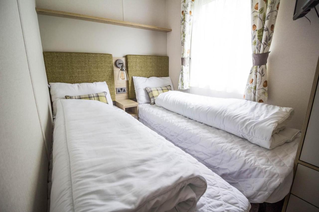 Готель Beautiful 6 Berth Caravan With Decking At Southview Holiday Park Ref 33024O Скегнесс Екстер'єр фото