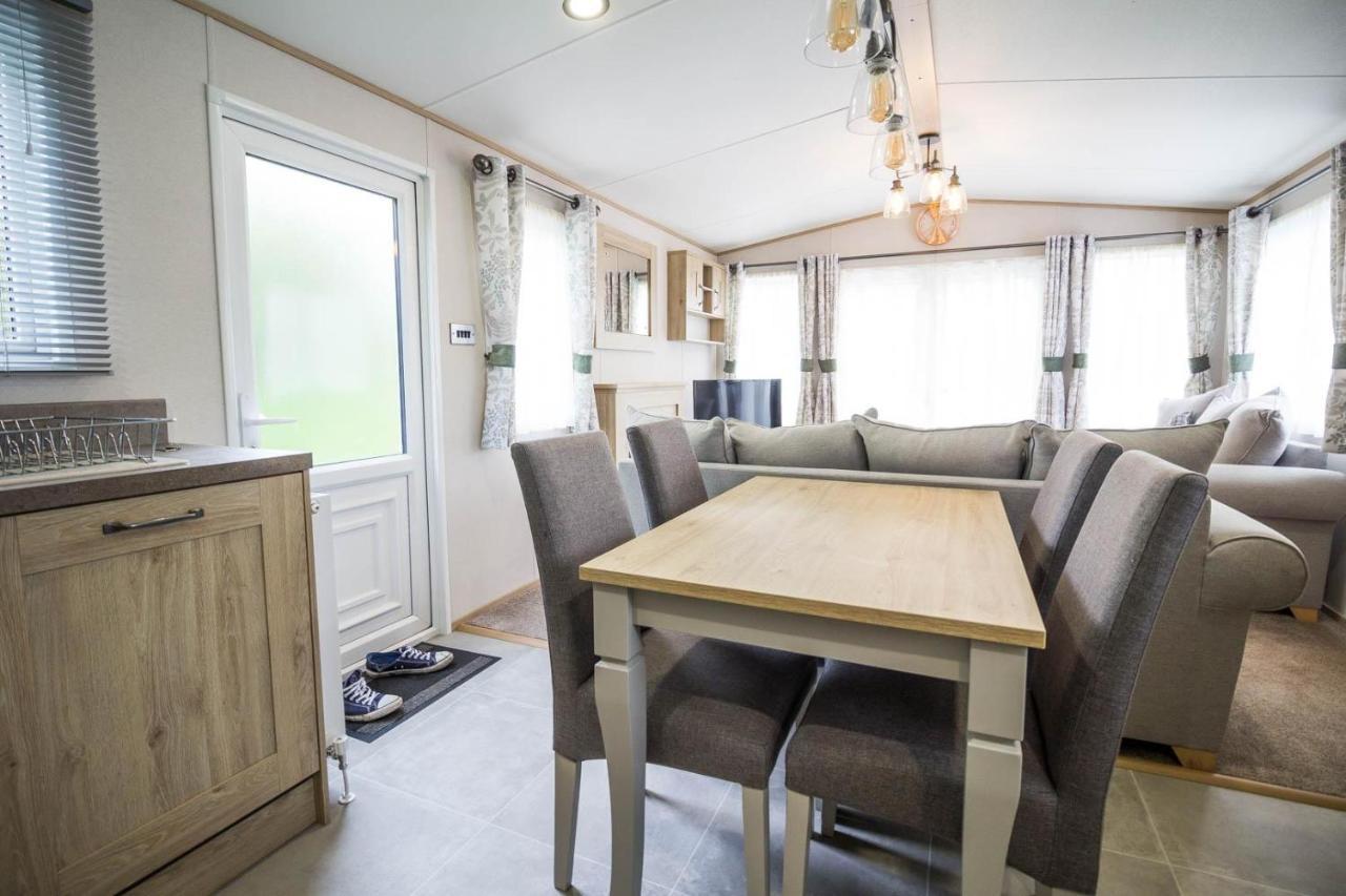 Готель Beautiful 6 Berth Caravan With Decking At Southview Holiday Park Ref 33024O Скегнесс Екстер'єр фото