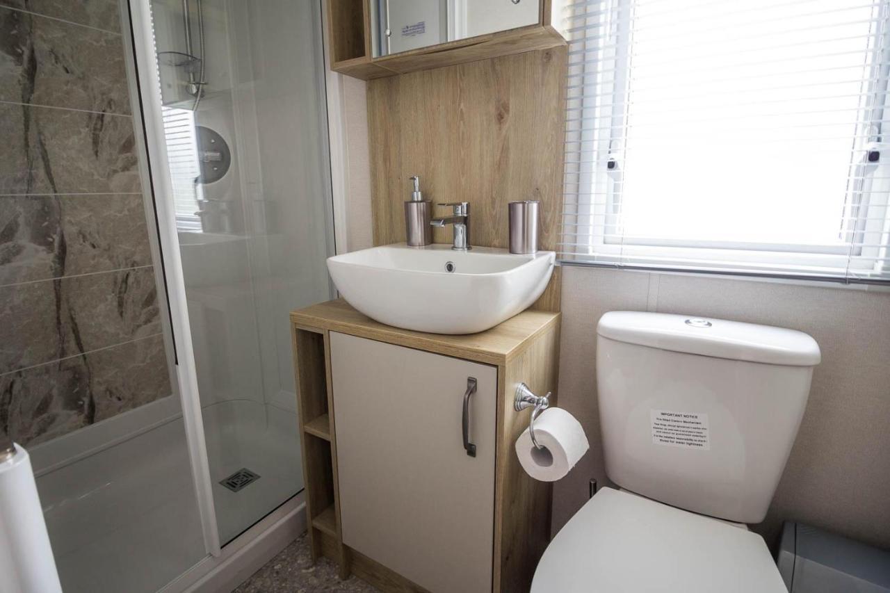 Готель Beautiful 6 Berth Caravan With Decking At Southview Holiday Park Ref 33024O Скегнесс Екстер'єр фото