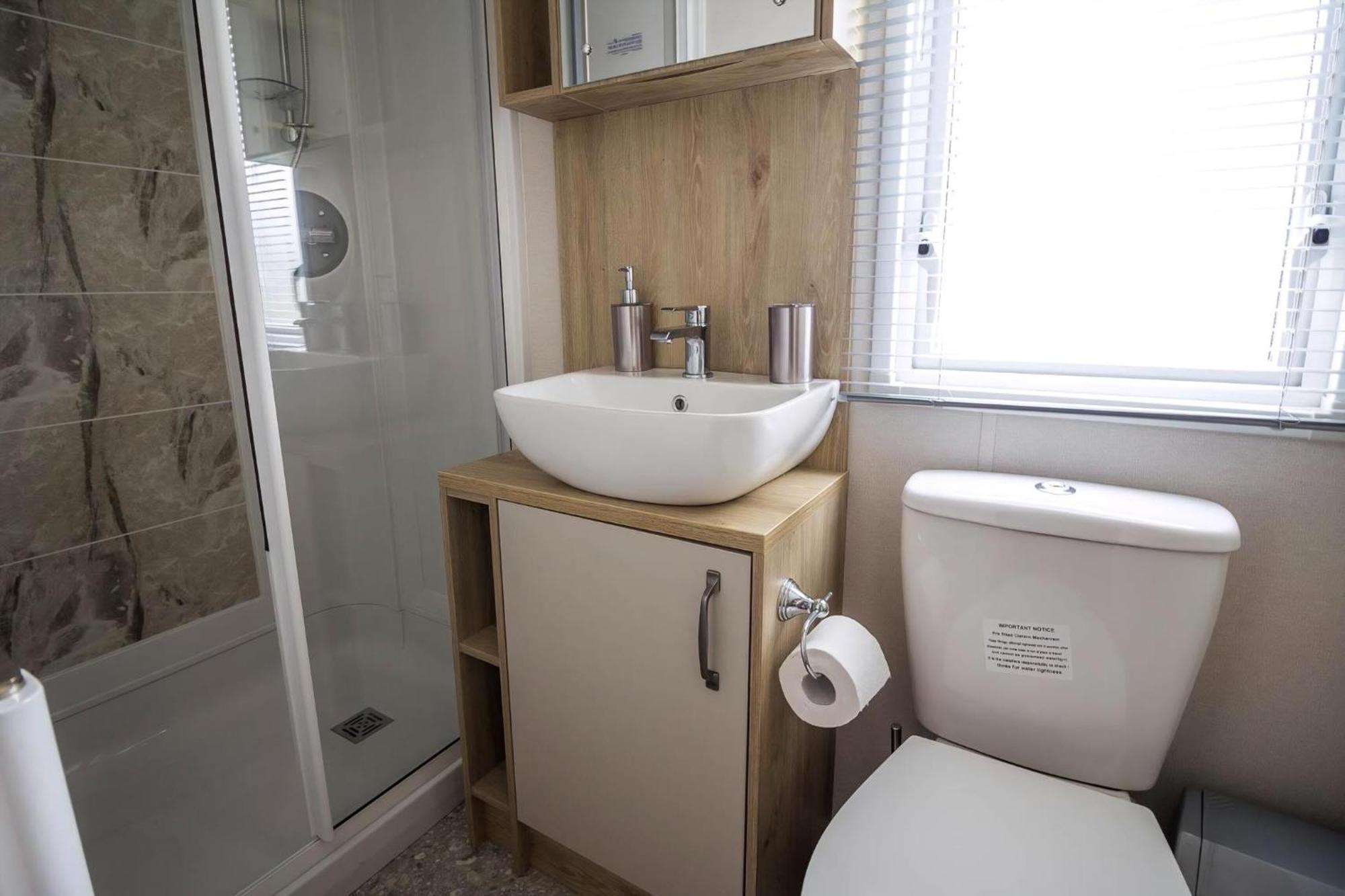Готель Beautiful 6 Berth Caravan With Decking At Southview Holiday Park Ref 33024O Скегнесс Екстер'єр фото